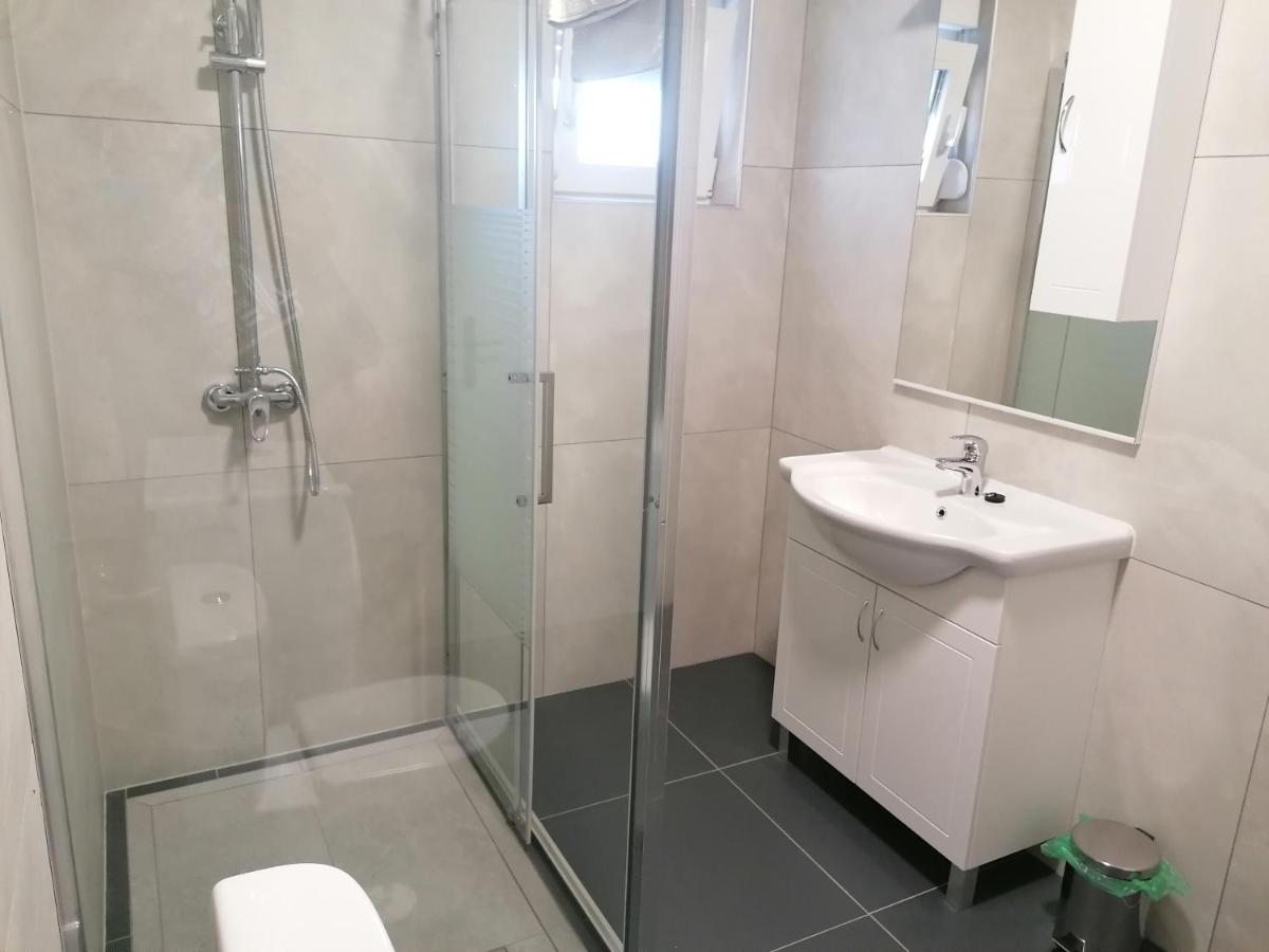 Villa Marta 3 Bedrooms, 2 Baths And Pool Kaštel Štafilić المظهر الخارجي الصورة