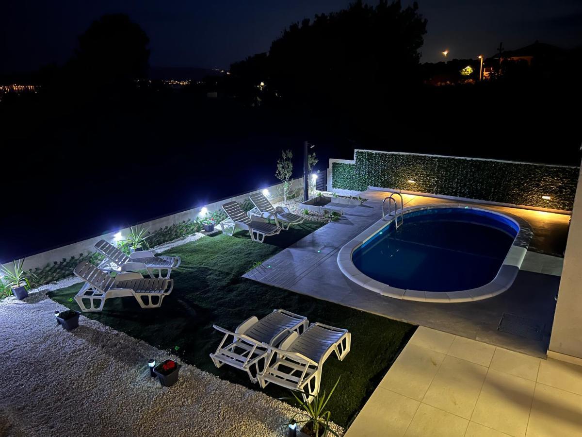 Villa Marta 3 Bedrooms, 2 Baths And Pool Kaštel Štafilić المظهر الخارجي الصورة